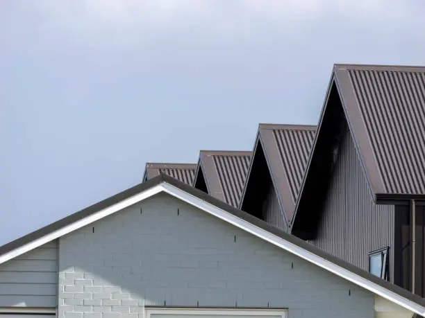 Choosing the Best Metal Roof Colors for Your Fullerton Home